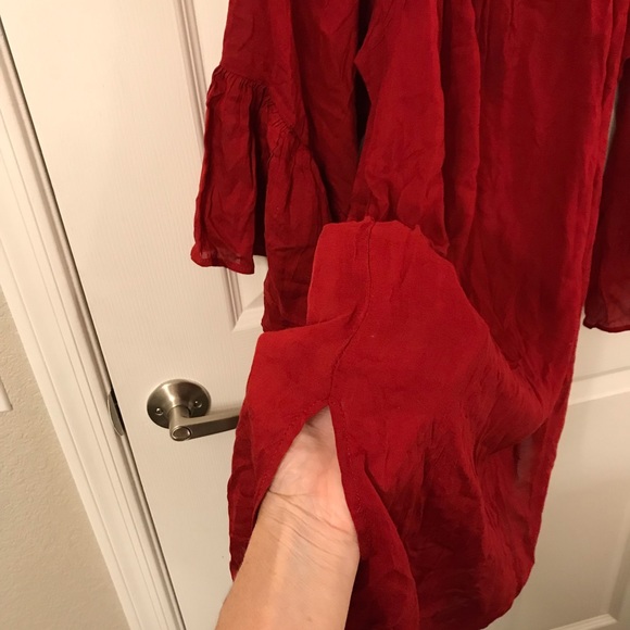 Red bell sleeve top - Picture 2 of 2